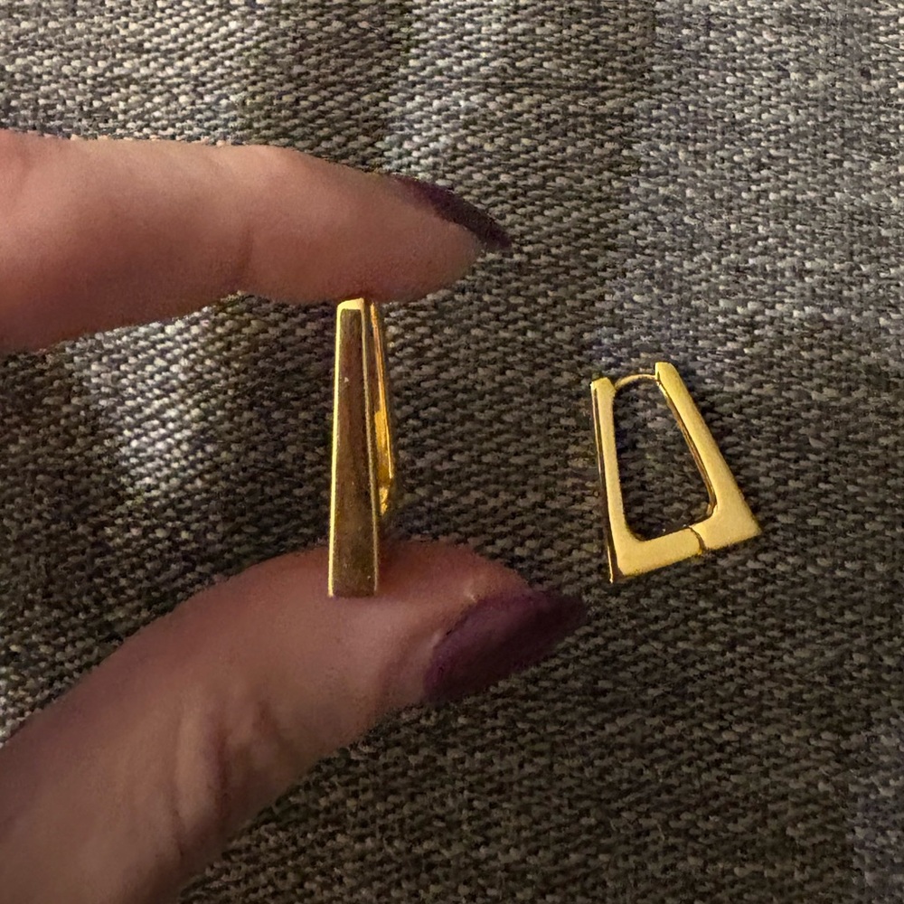 Spells of Love ‘Alia’ Yellow Gold Hoops ASO Catherine, Princess of Wales - Picture 11 of 14